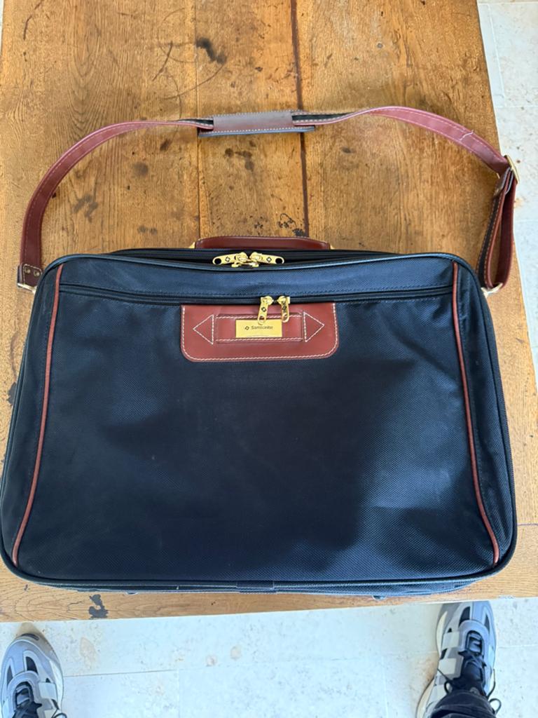 Samsonite reiskoffer/tas - Zwart met bruine accenten, Ophalen, Gebruikt, 20 tot 30 cm, Zwart