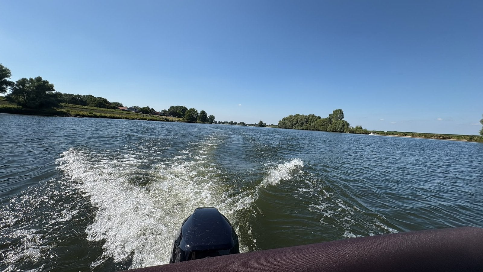 GEZOCHT: Tohatsu 15pk langstaart, Ophalen, Zo goed als nieuw, Motorboot