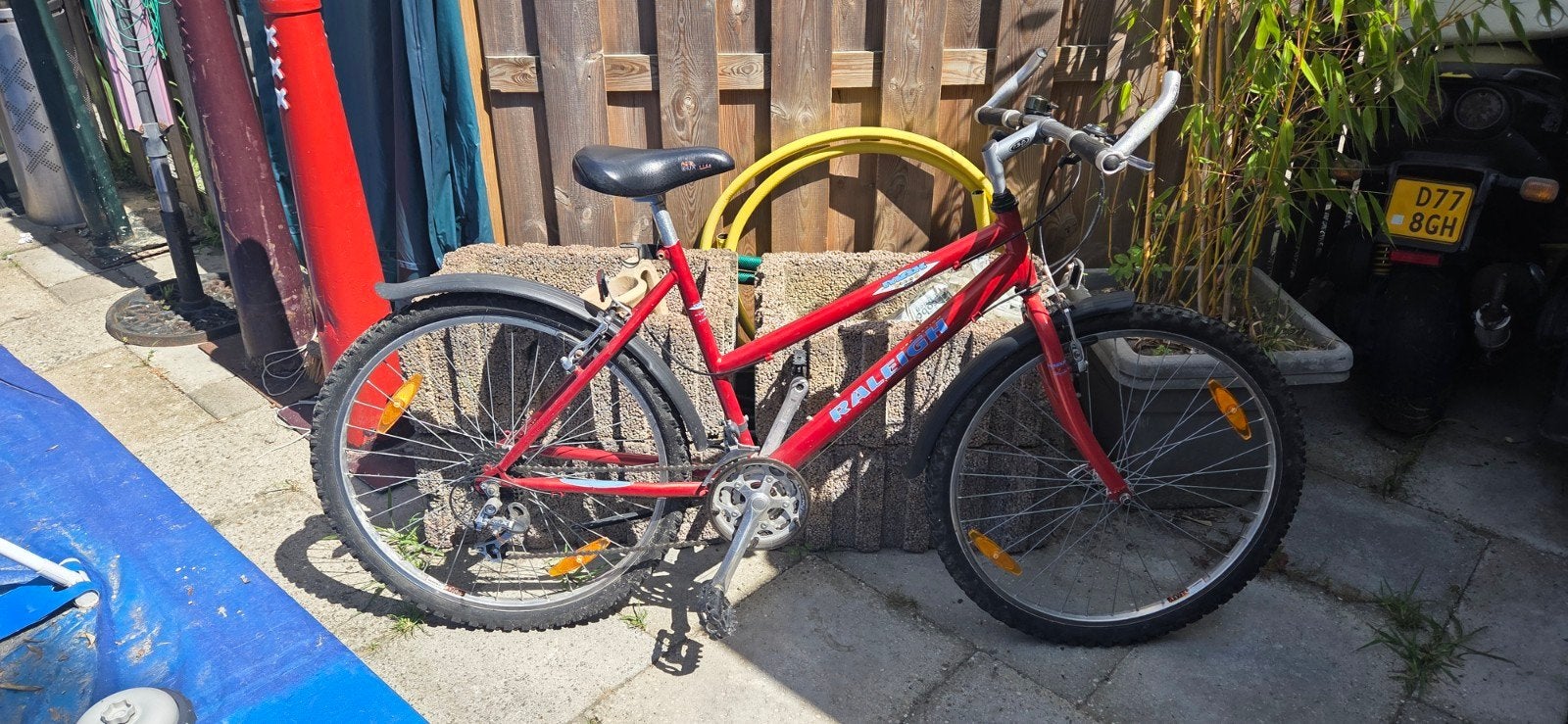 Meisjes mountainbike 26 inch - Raleigh, Fietsen en Brommers, Fietsen | Meisjes, Gebruikt, Velgrem, Versnellingen, Ophalen