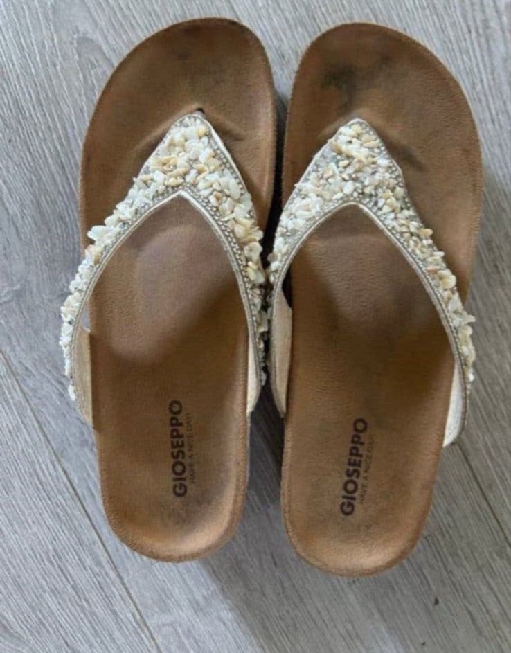 Gioseppo met parels steentjes 38, Ophalen of Verzenden, Gedragen, Overige kleuren, Slippers