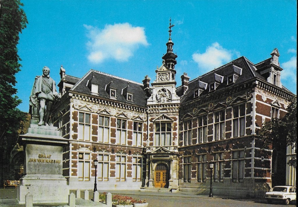 Utrecht academiegebouw gelopen ansichtkaart ( 80, Ophalen of Verzenden, 1980 tot heden, Gelopen, Utrecht