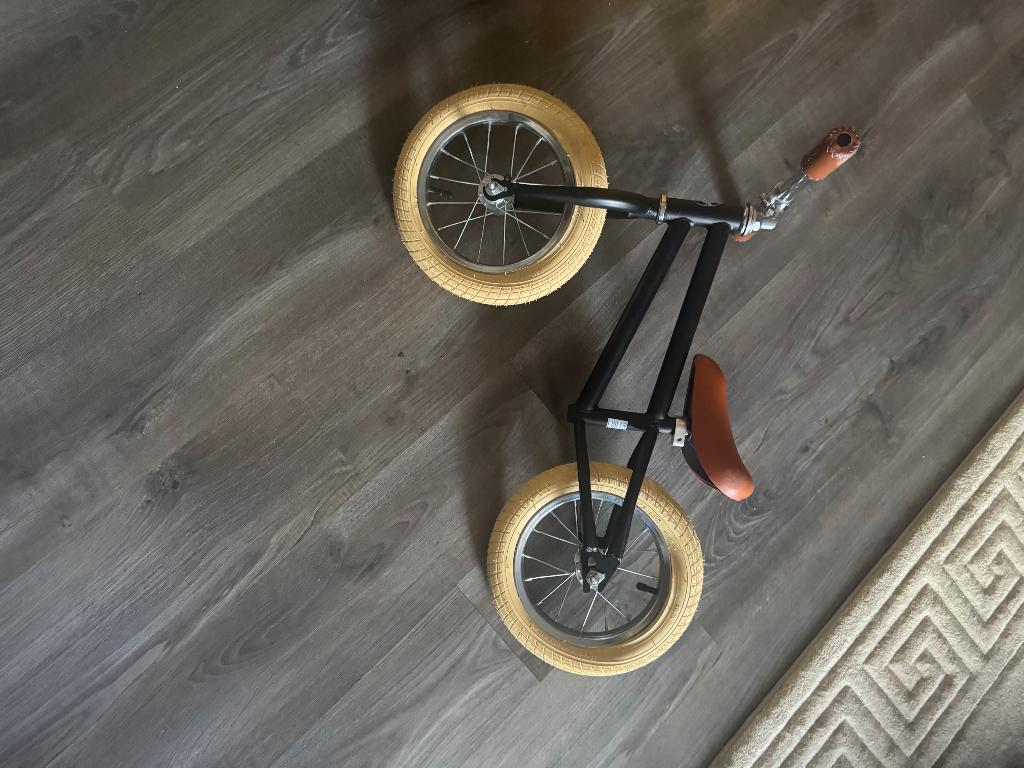 Loopfietsje, Fietsen en Brommers, Fietsen | Kinderfietsjes, Ophalen of Verzenden, Nieuw, Minder dan 16 inch, Sjoef