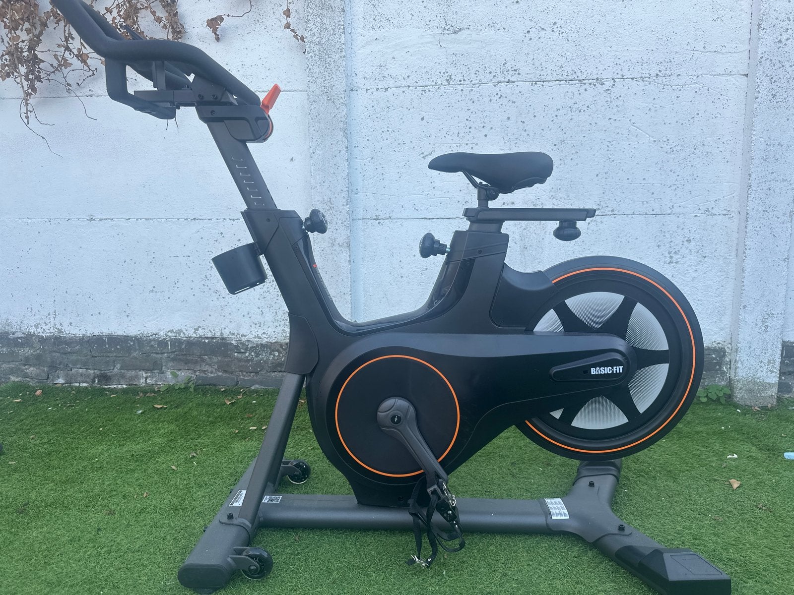 Basic Fit Spinningfiets - Nieuw, Sport en Fitness, Ophalen, Spinningfiets, Zo goed als nieuw, Metaal