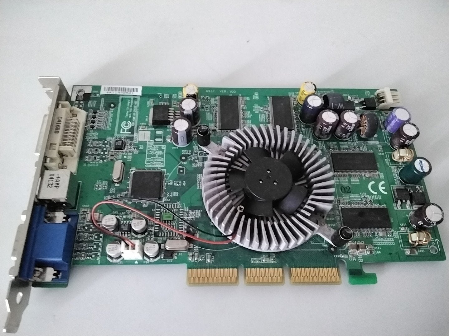 AGP videokaart met Nvidia GeForce FX5700 grafische chip, Ophalen of Verzenden