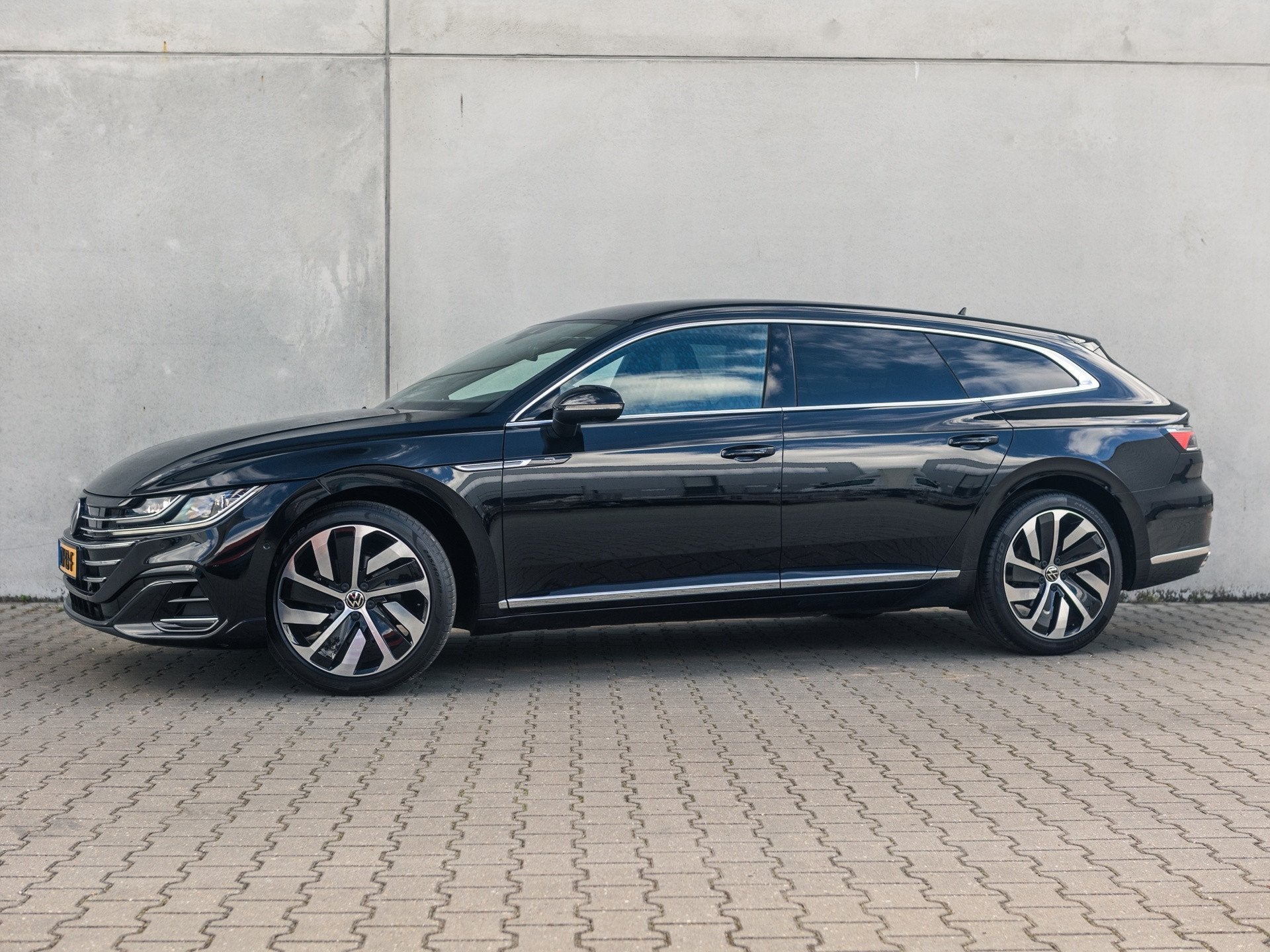Volkswagen Arteon Shooting Brake 1.4 TSI eHybrid R-Line Busi, Auto's, Volkswagen, Arteon, Gebruikt, Hybride Elektrisch/Benzine