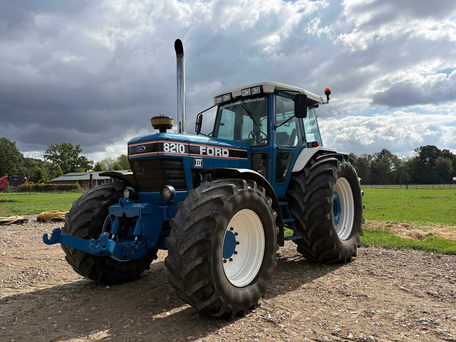 Ford - 1990 - 8210 III 4WD - Tractor, Zakelijke goederen, Gebruikt, Ford