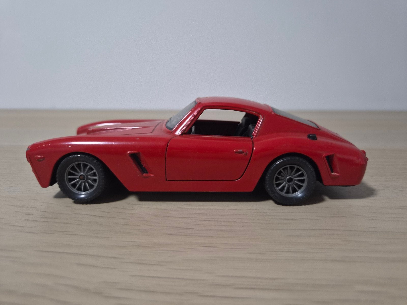 Hot Wheels Ferrari 250 GT 1:24, Ophalen of Verzenden, Gebruikt, Auto, Overige merken