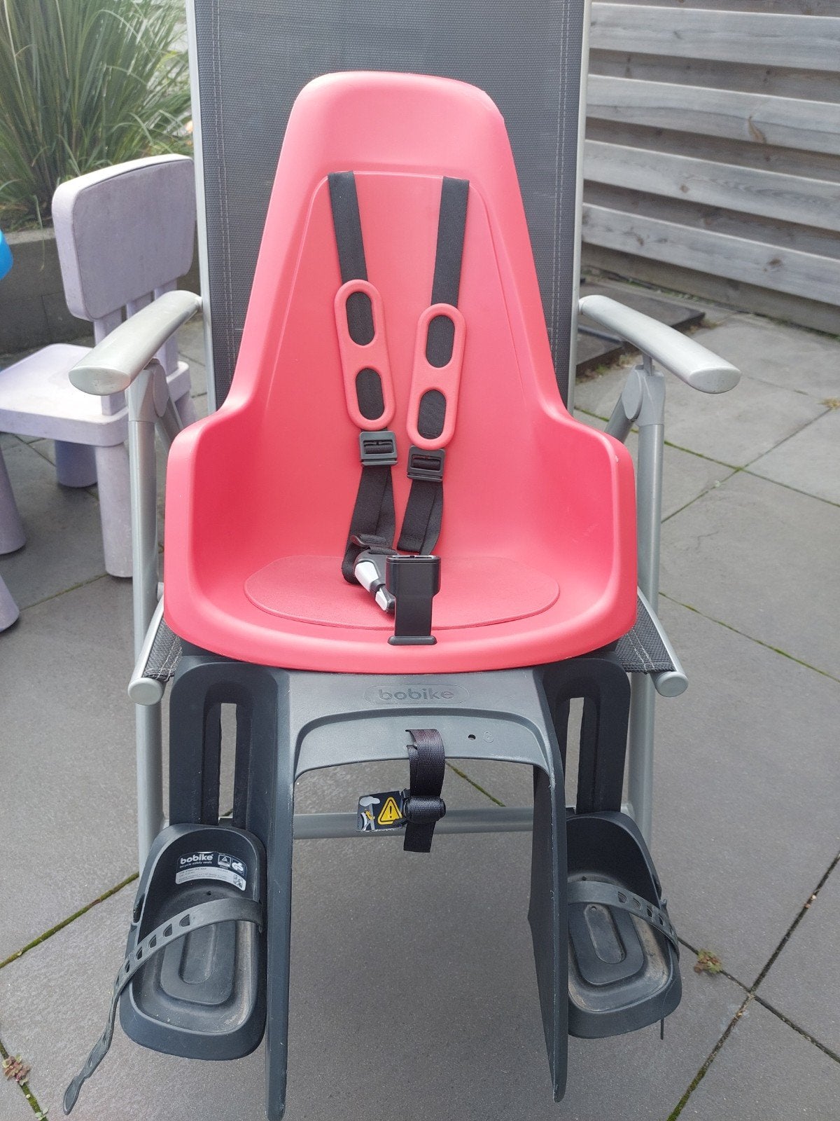 Bobike achterzitje rood met bevestigingsbeugel, Ophalen, Achterzitje, Bobike, Gebruikt