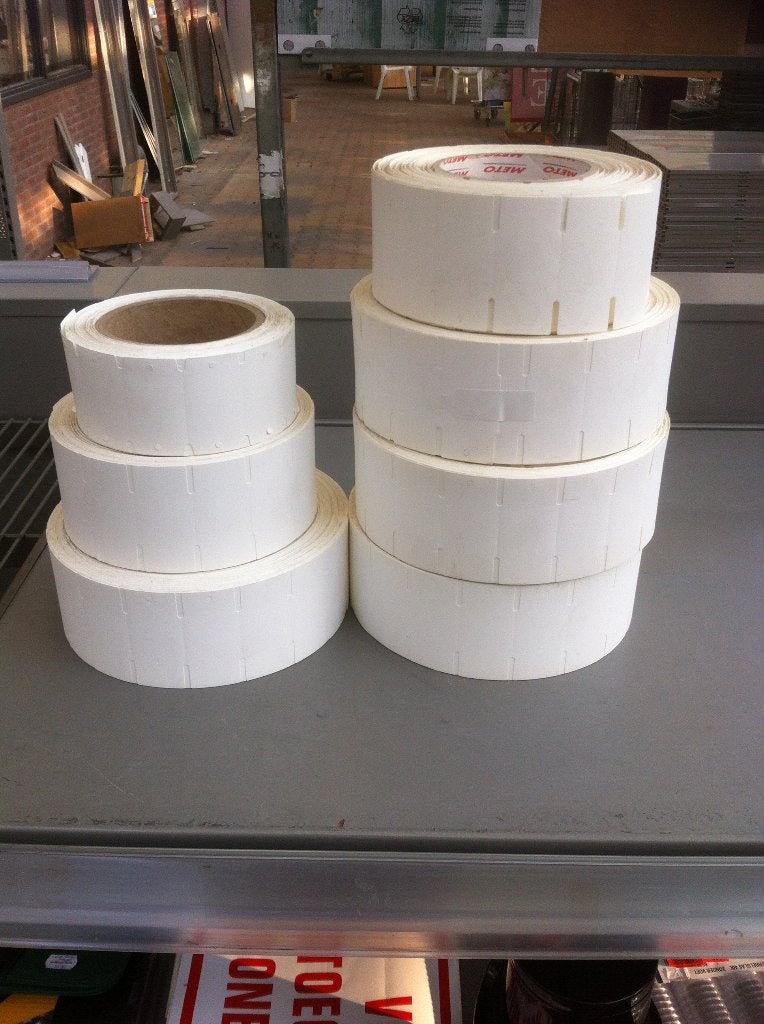 Circa 5 (volle) rollen etiketten 59x29 mm 1-baans kunststof, Ophalen of Verzenden, Nieuw, Overige typen