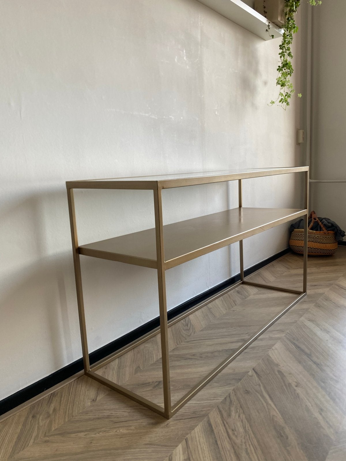 Gouden bijzettafel, Ophalen, Gebruikt, Metaal of Aluminium, 75 cm of meer