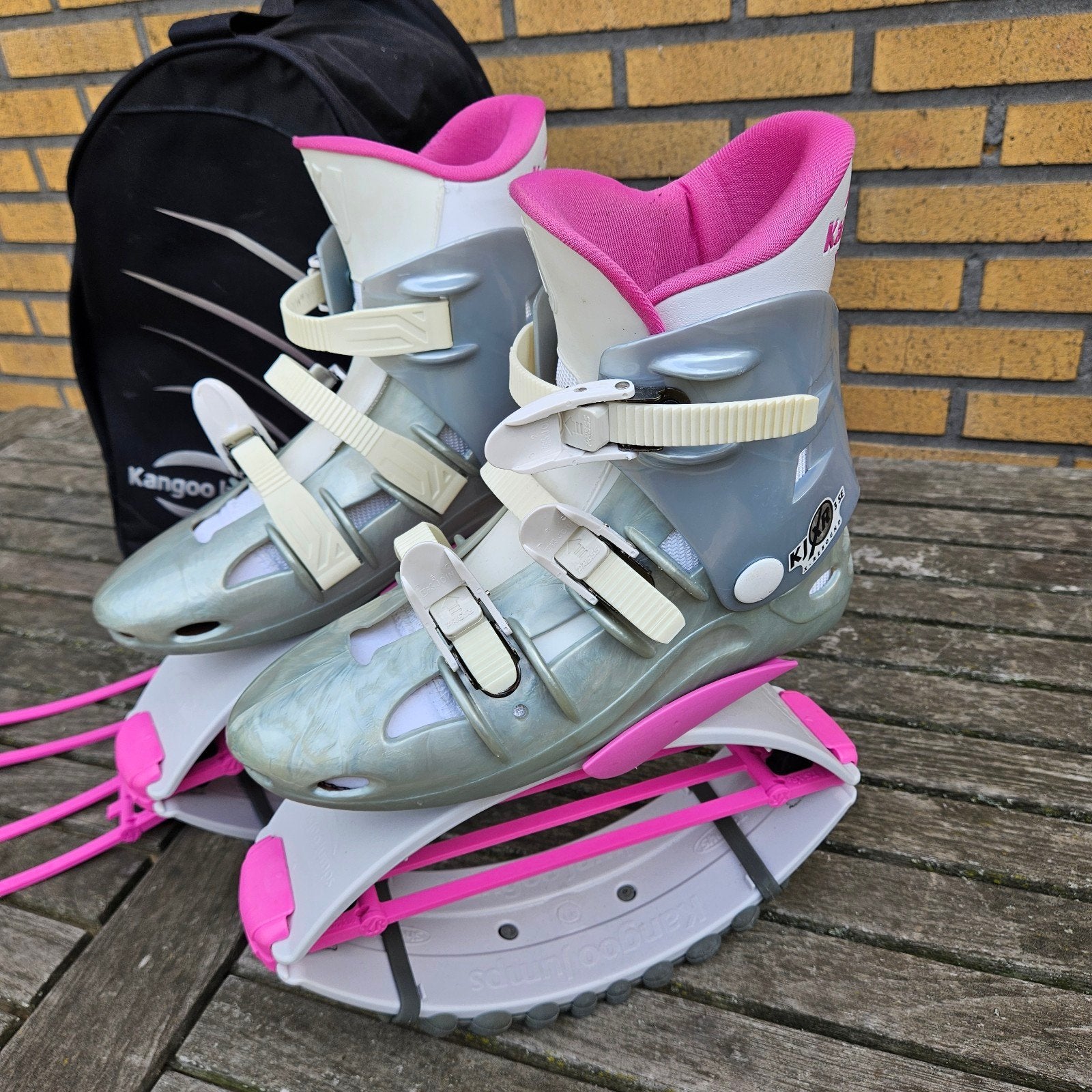 Kangoo Jumps XR3 maat M, met Draagtas, Verzenden, Zo goed als nieuw
