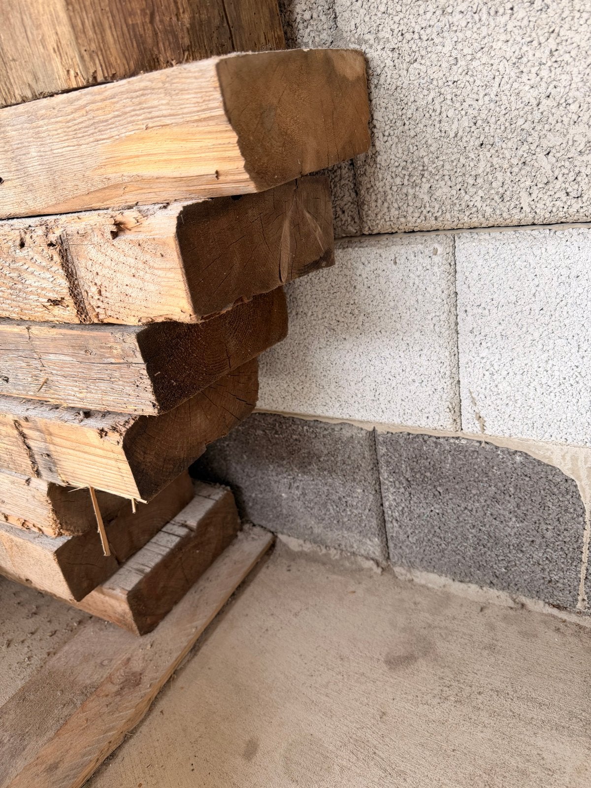 Oude Eiken houten balken/gordingen/spanten -Diverse lengtes, Doe-het-zelf en Verbouw, Hout en Planken, Ophalen, Gebruikt, 25 tot 50 mm