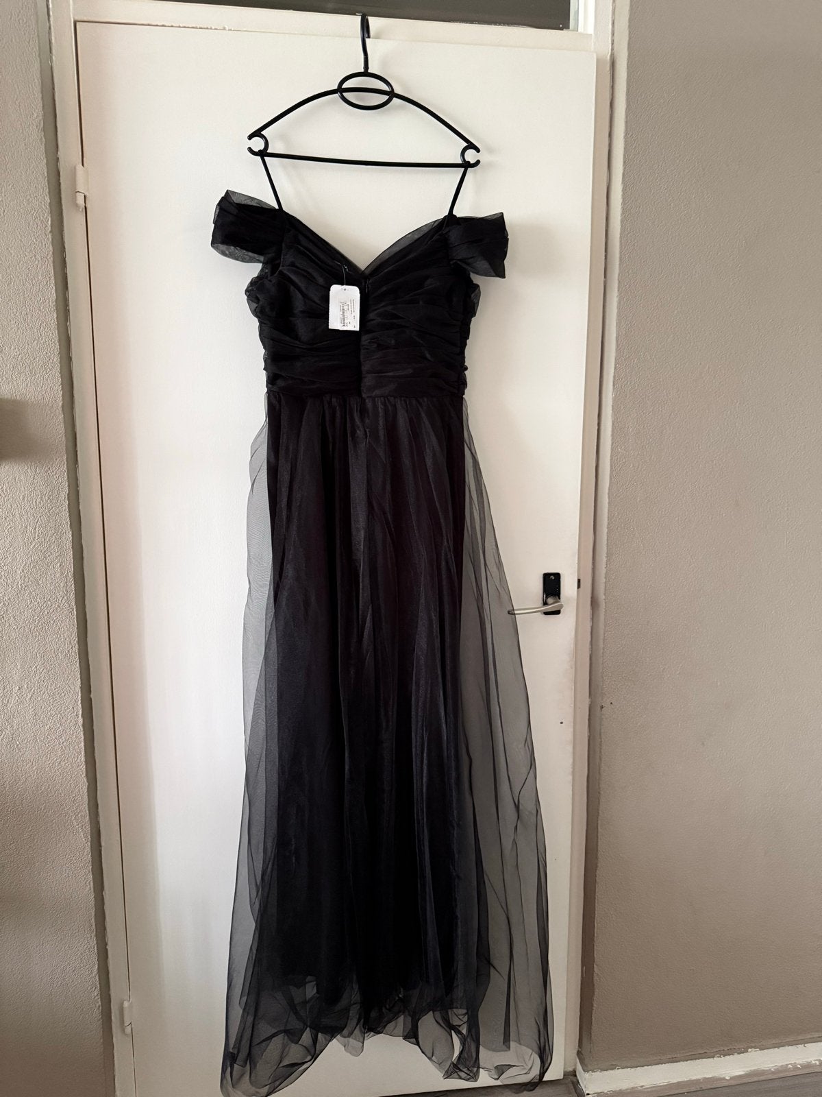 Elegante Zwarte Avondjurk - Maat M, Zwart, Nieuw, Onder de knie, Ophalen
