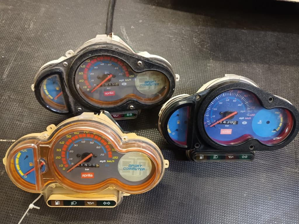 Aprilia sr50 dashboard / klok / teller, Ophalen of Verzenden, Gebruikt, Overige typen, Aprilia