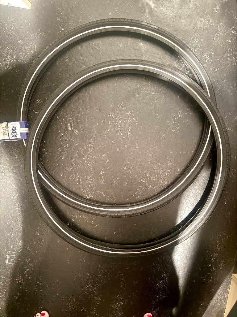 2x Nieuwe Fiets buitenbanden 28 inch, Fietsen en Brommers, Ophalen of Verzenden, Nieuw, Overige typen, Rubber