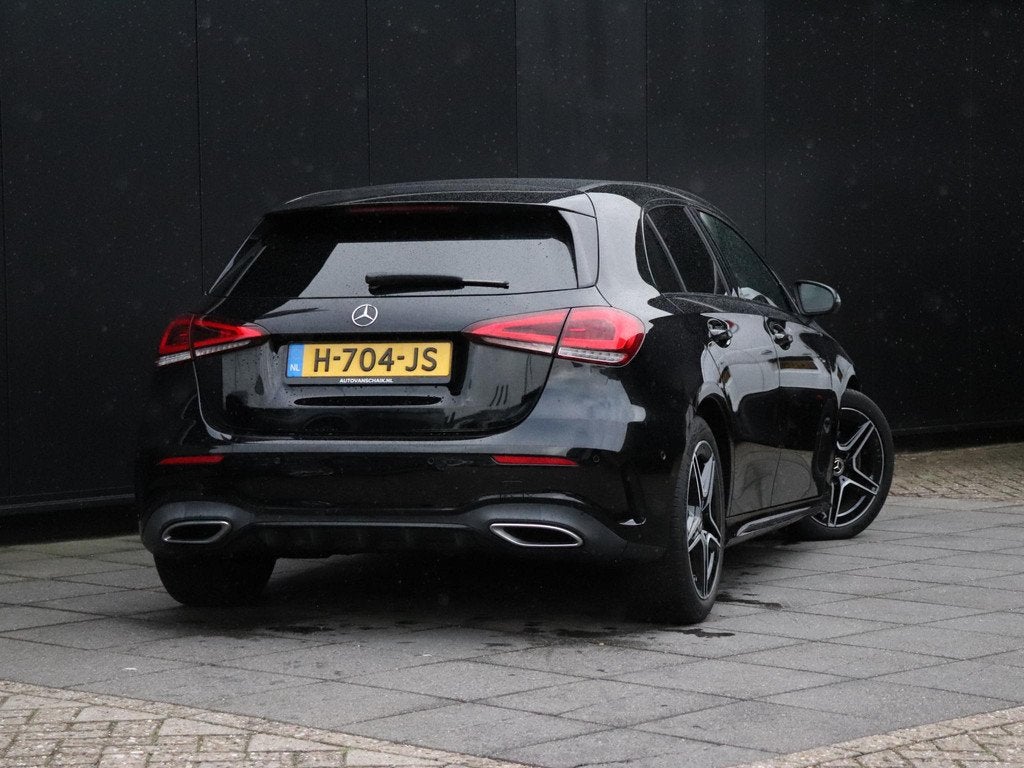 Mercedes-Benz A-klasse 160 | AMG LINE | SPORTSTOELEN | CAMER, Voorwielaandrijving, Gebruikt, 4 cilinders, Leder en Stof