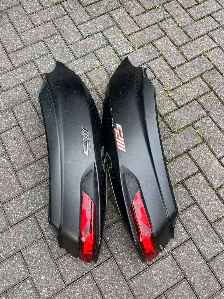 Piaggio MP3 nieuw type kappen matzwart Links + rechts, Motoren, Italie, Info@piaggio.com, Piaggio, Nieuw