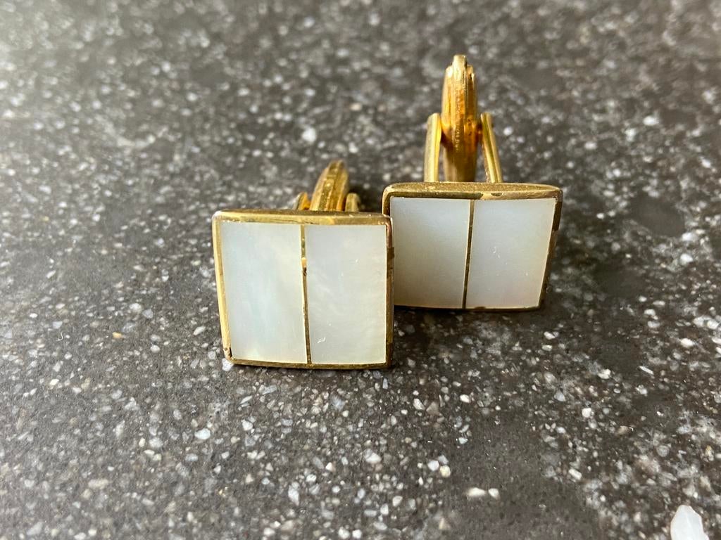 Mooie vintage manchetknopen goudkleurig met paarlemoer, Sieraden, Tassen en Uiterlijk, Manchetknopen, Ophalen of Verzenden, Zo goed als nieuw