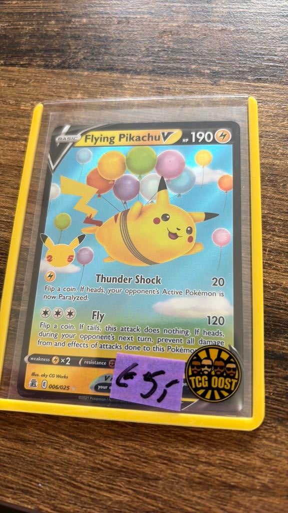 Cel 006 flying pikachu v, Ophalen of Verzenden, Nieuw, Losse kaart