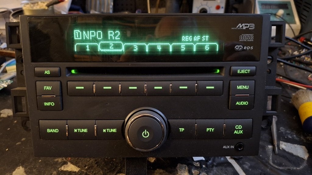 DAEWOO/CHEVROLET CAPTIVA/AVEO( CD/ MP3 /AUX) autoradio, EU, Chevrolet, Ophalen of Verzenden, Zo goed als nieuw