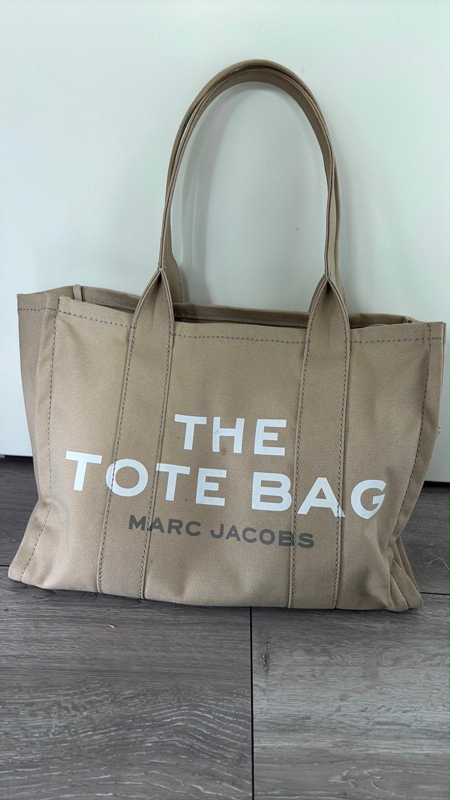 Marc Jacobs The Tote Bag - Beige Canvas, Sieraden, Tassen en Uiterlijk, Tassen | Damestassen, Ophalen, Nieuw, Beige, Shopper