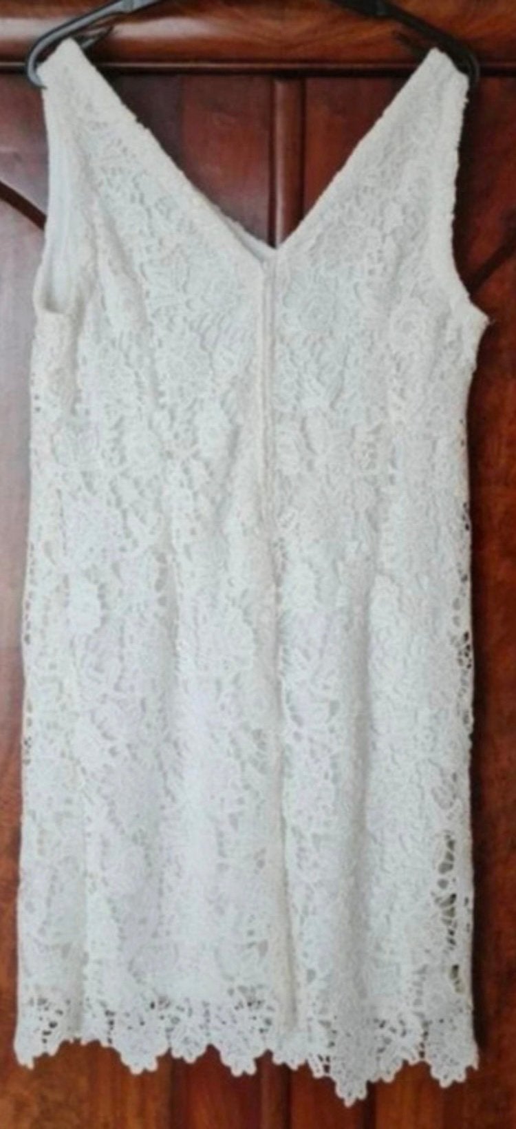 Wit kanten jurk, a-symmetrische hals, maat M, Kleding | Dames, Jurken, Zo goed als nieuw, Maat 38/40 (M), Wit, Knielengte, Ophalen of Verzenden
