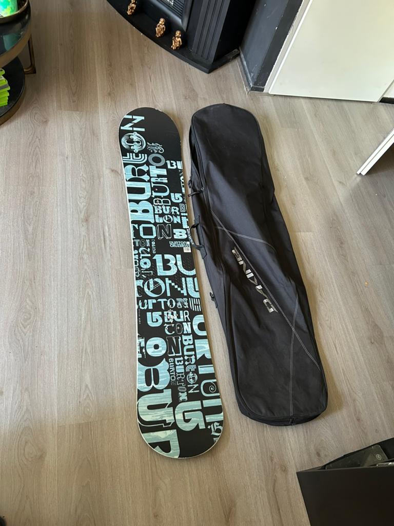 Burton Cruzer 155. Snowboard, Sport en Fitness, Snowboarden, Ophalen of Verzenden, Zo goed als nieuw, Board