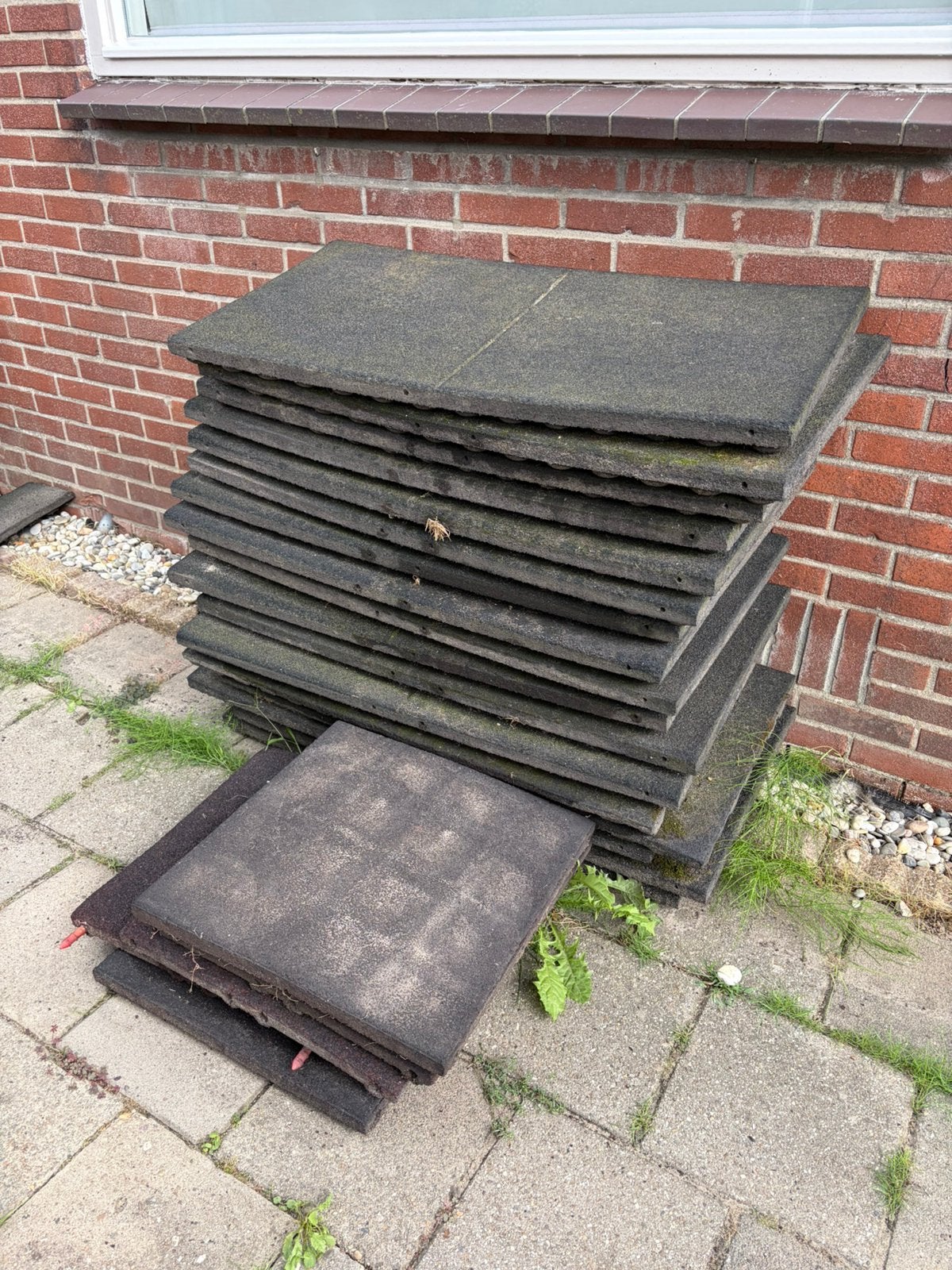 Rubberen tegels/stalmatten, Ophalen, Zo goed als nieuw, Beton, Terrastegels