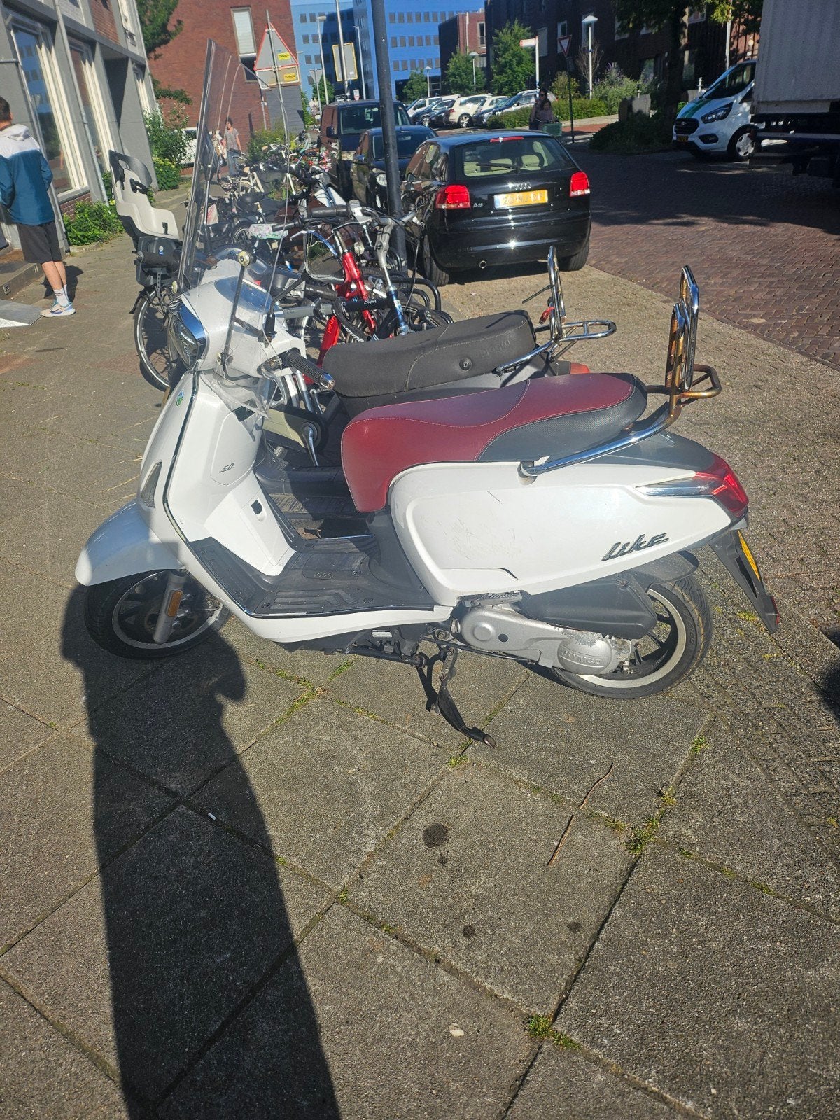 Kymco like, Ophalen, Zo goed als nieuw, Benzine, Like