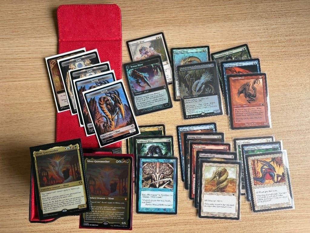 Sliver Swarm commander precon met upgrades aen fancy deckbox, Hobby en Vrije tijd, Ophalen of Verzenden, Zo goed als nieuw, Speeldeck