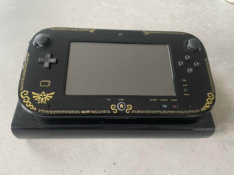 Wii U Zelda Edition - Zwart - Scherm zo goed als krasvrij, Spelcomputers en Games, Spelcomputers | Nintendo Wii U, Verzenden, Zo goed als nieuw