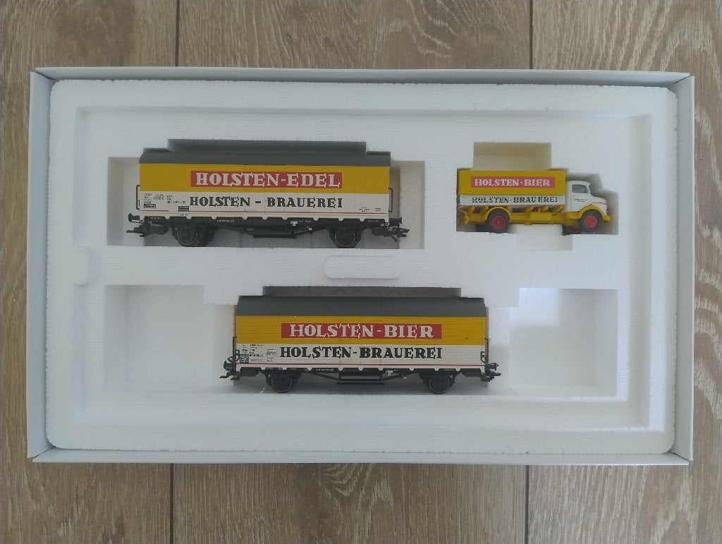 Märklin 46172 - Set bierkoelwagens "Holsten", Hobby en Vrije tijd, Modeltreinen | H0, Ophalen, Wisselstroom, Märklin, Nieuw