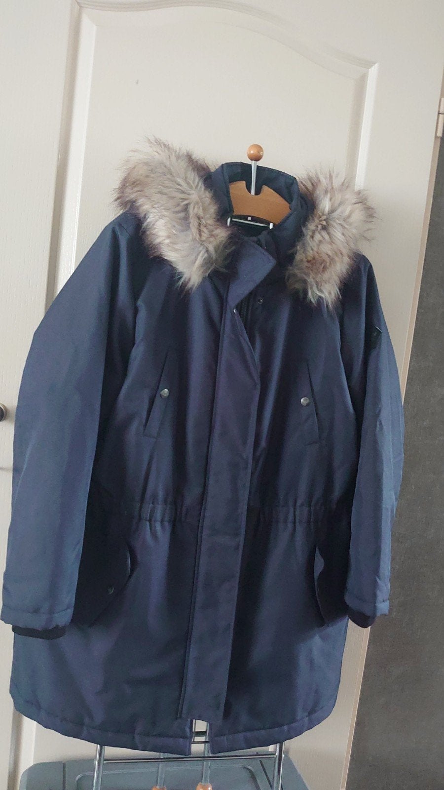 donkerblauw navy winterjas, Kleding | Dames, Jassen | Winter, Blauw, Maat 46/48 (XL) of groter, Ophalen of Verzenden, Zo goed als nieuw