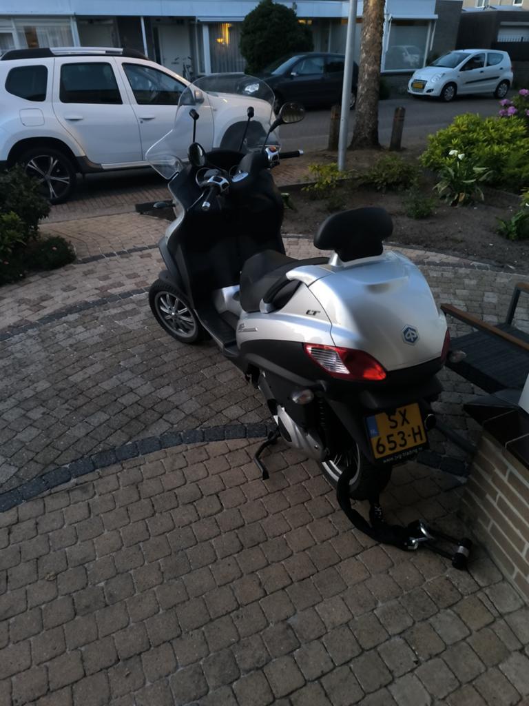 Piaggio MP3 LT 300cc - Goed onderhouden motorscooter, Motoren, Motoren | Piaggio, Scooter, Particulier