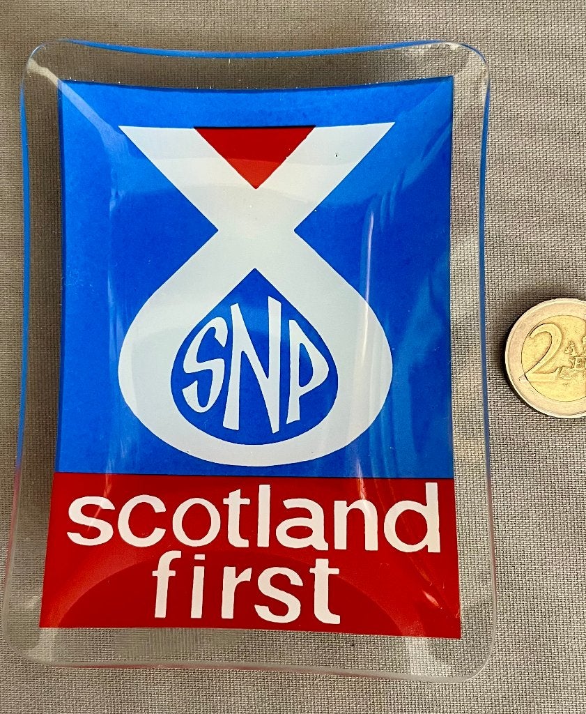 Glazen Schaaltje: Scottish National Party "Scotland First", Ophalen of Verzenden
