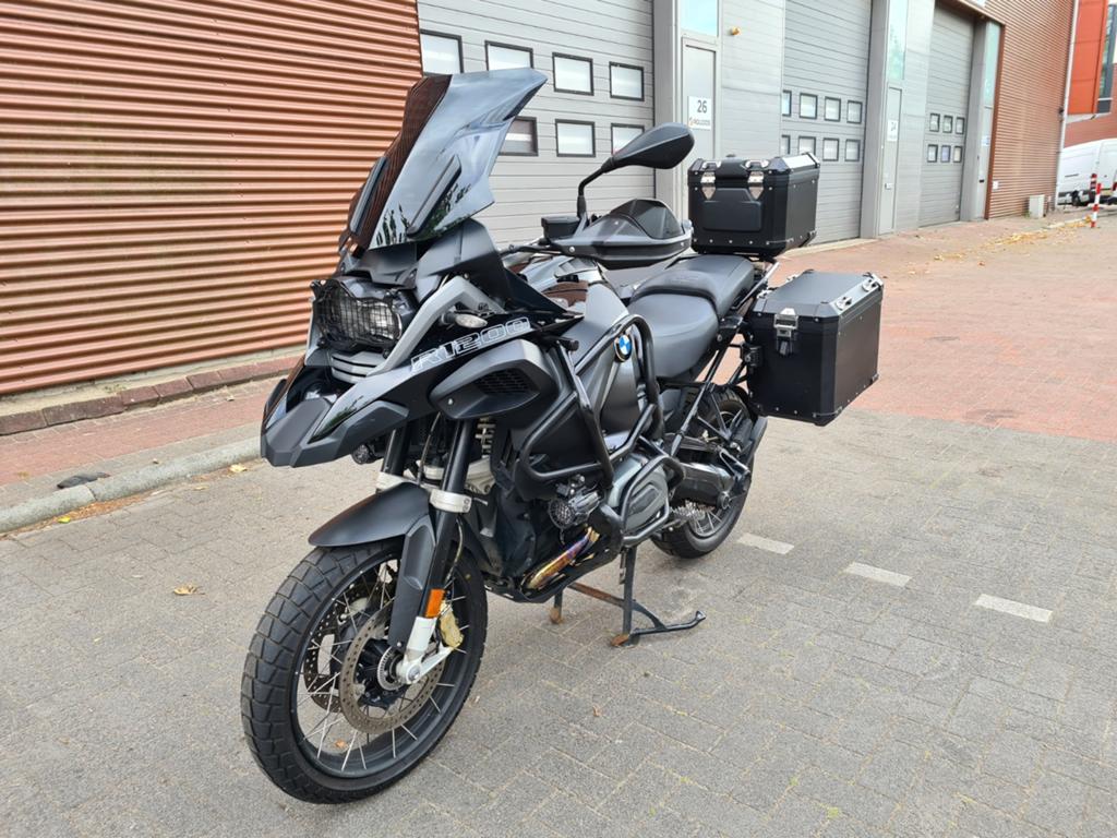 BMW R1200 GS Adventure 2018 TFT triple black Akrapovic, 2 cilinders, Motorrijbewijs A, Gebruikt, Particulier