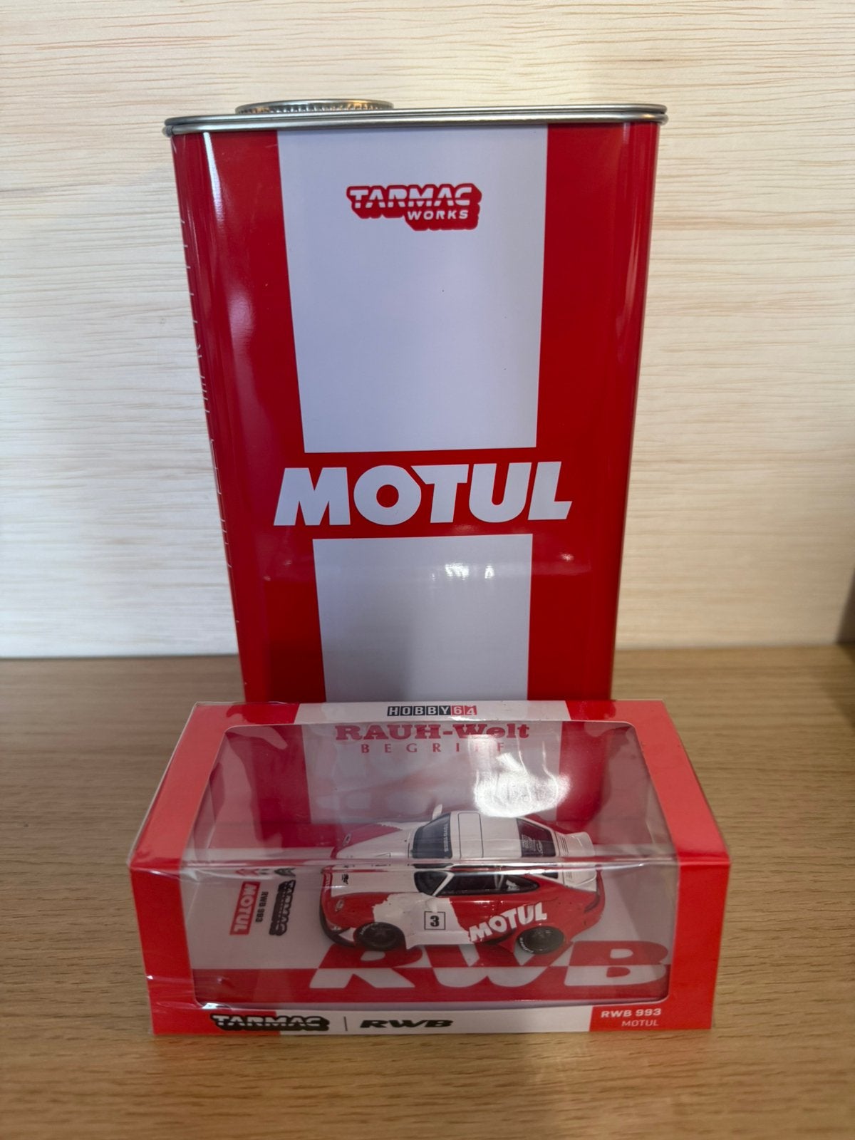 Tarmac Porsche 993 Motul, schaal 1:64, Ophalen of Verzenden, Zo goed als nieuw, Auto