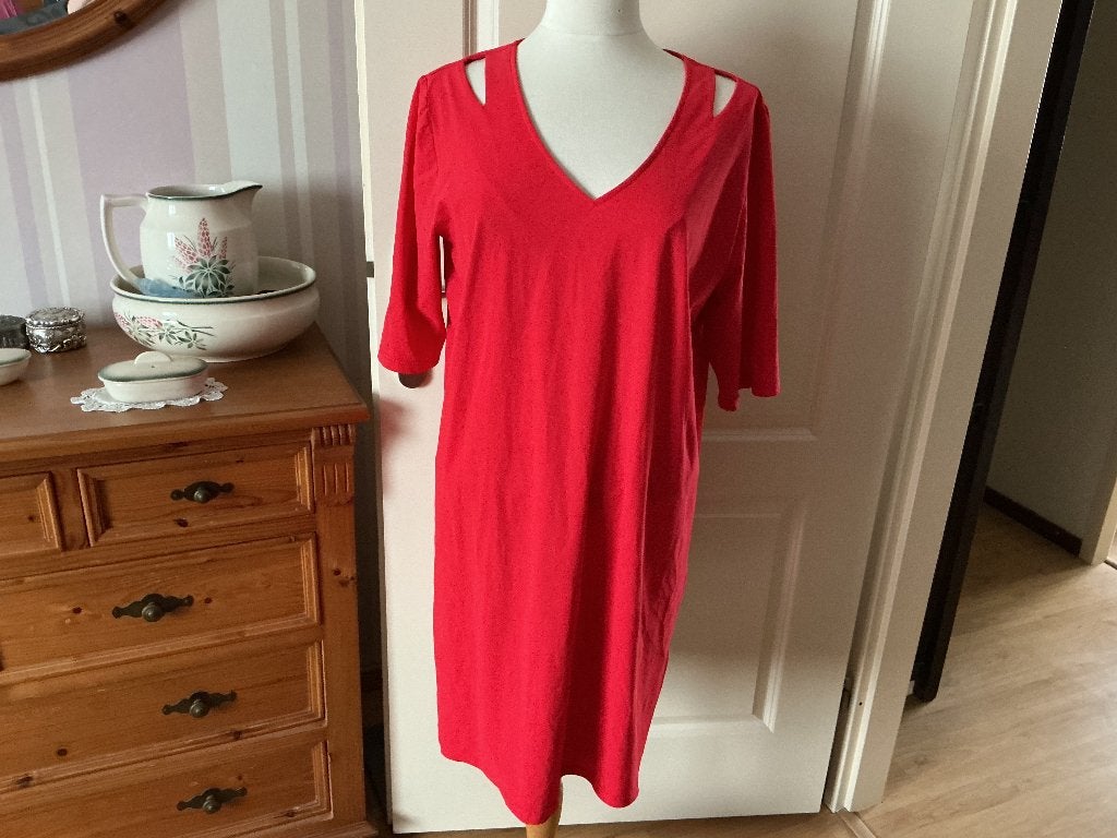 Rode zomer jurk van Only-M Maat 46, Kleding | Dames, Grote Maten, Only-M, Jurk, Ophalen of Verzenden, Zo goed als nieuw
