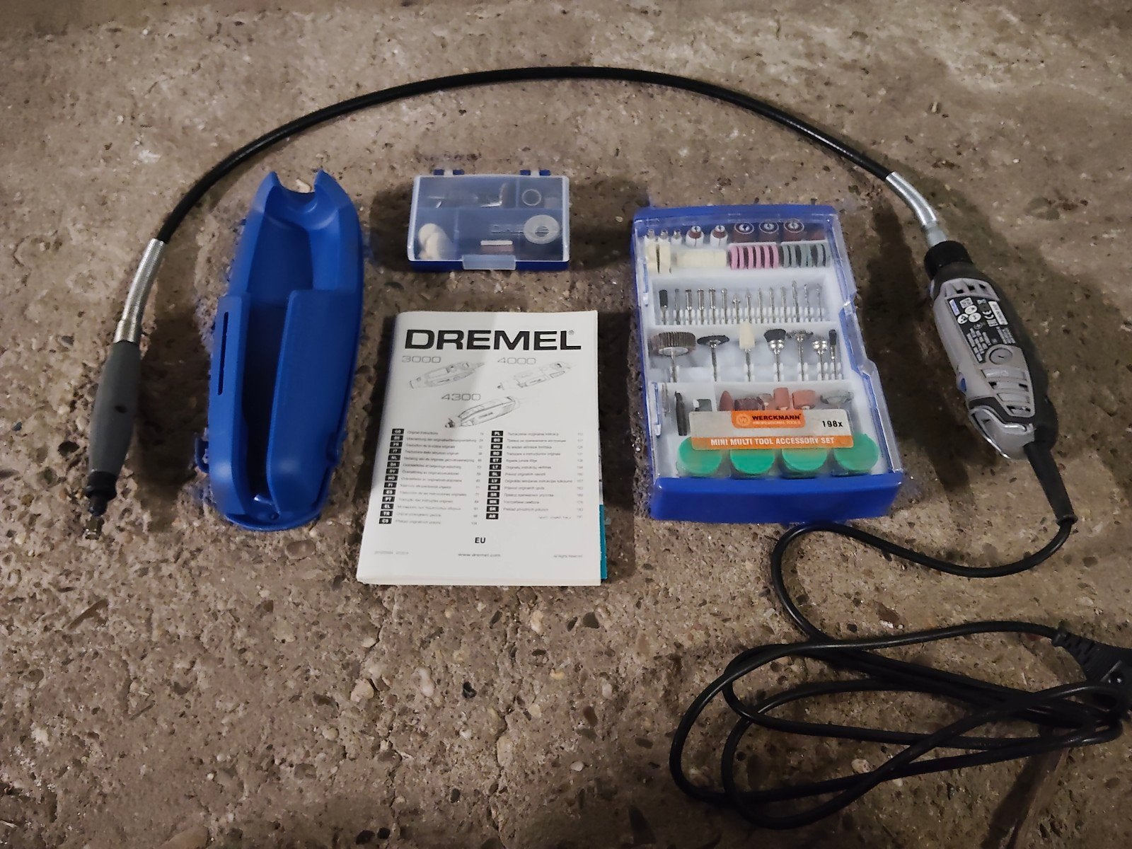 Dremel 3000 met flexibel verlengstuk en accessoire set, Dremel, Gebruikt, ., Ophalen of Verzenden