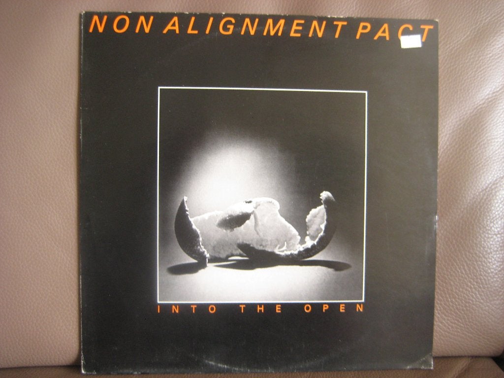Non Alignment Pact – Into The Open, LP, Ophalen of Verzenden, Zo goed als nieuw, 12 inch