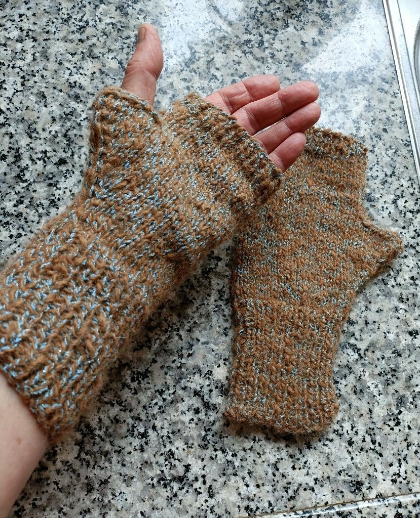 ALPACA wollen polswarmer mitaines vingerloze wanten met duim, Hobby en Vrije tijd, Breien en Haken, Nieuw, Breien of Haken, Wol of Garen