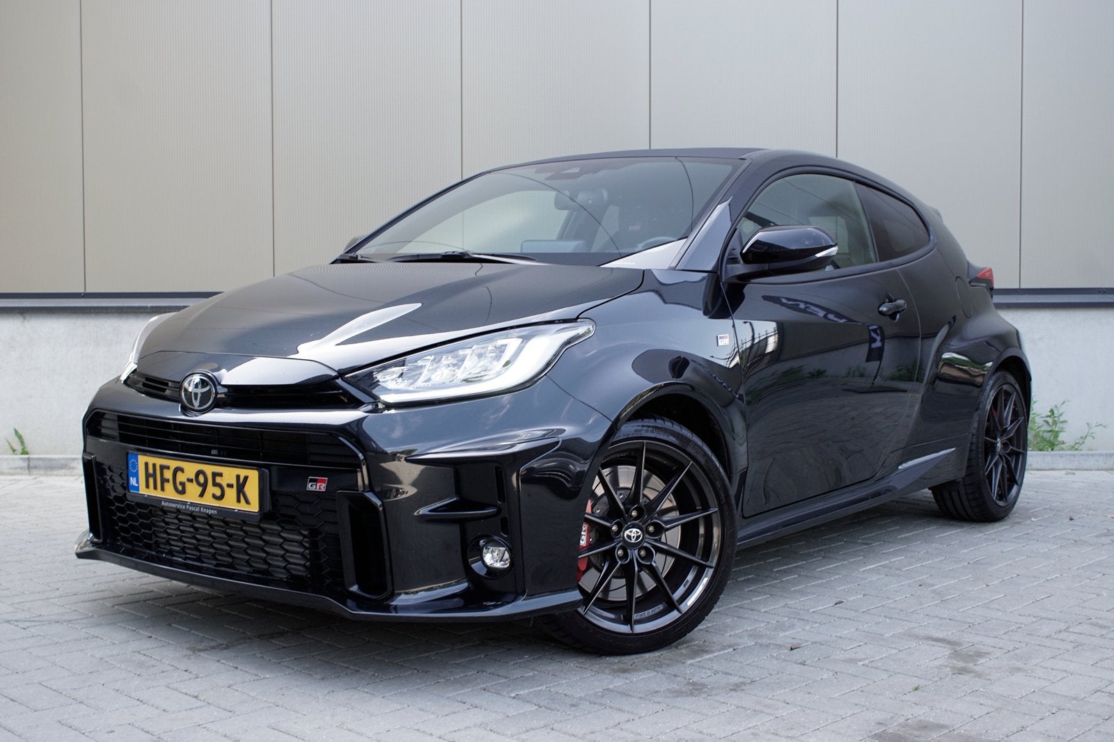 Toyota Yaris GR 1.6 Turbo 261pk 2023, Zwart, 4 stoelen, Zwart, Bedrijf