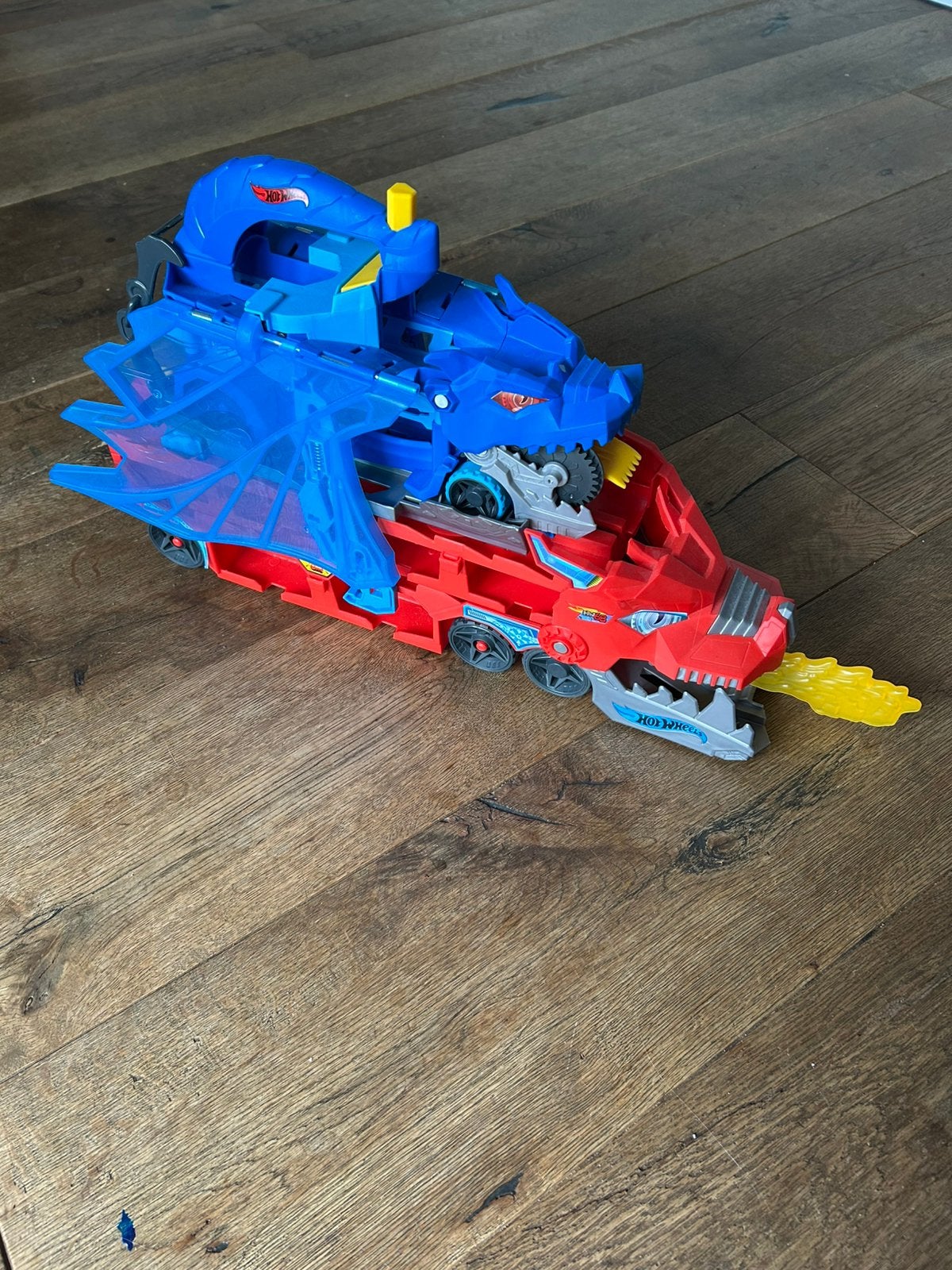 Hotwheels dubbele drakentransporter, Ophalen, Zo goed als nieuw