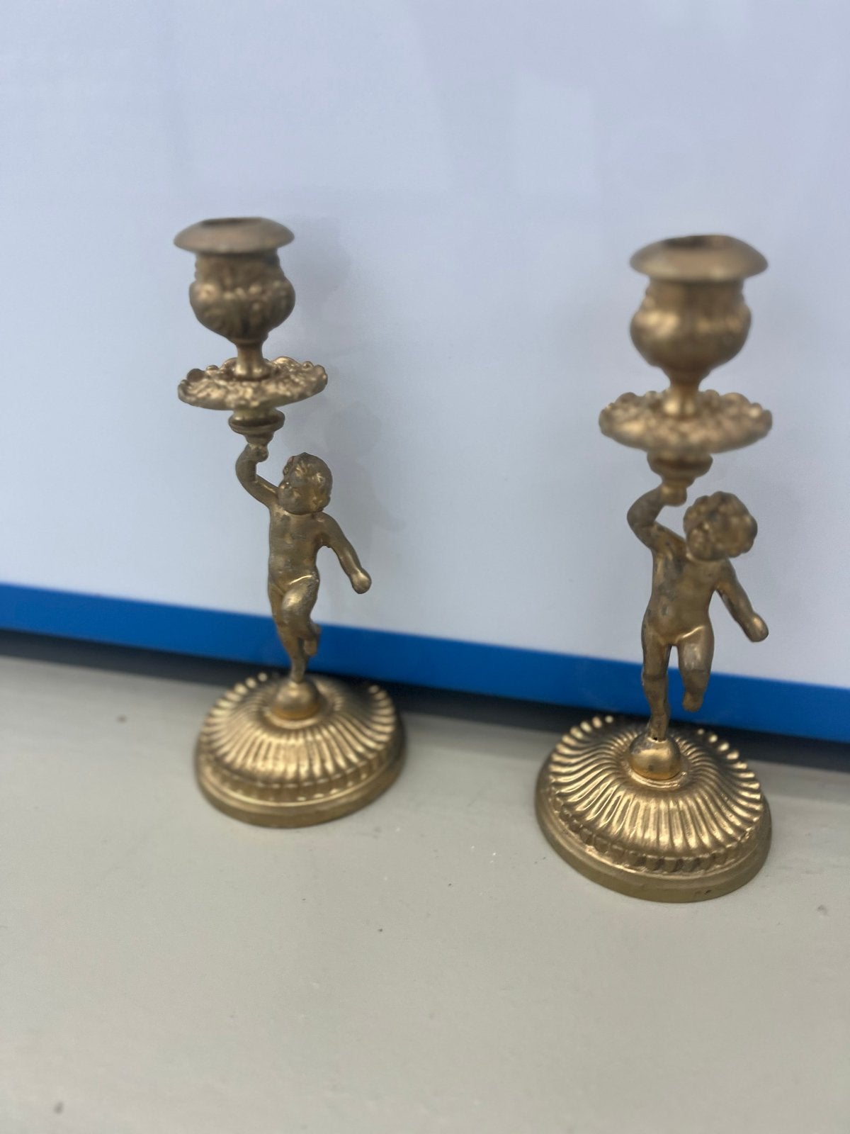 Antieke bronzen cherubijn kandelaars (set van 2), Ophalen of Verzenden, Koper of Brons