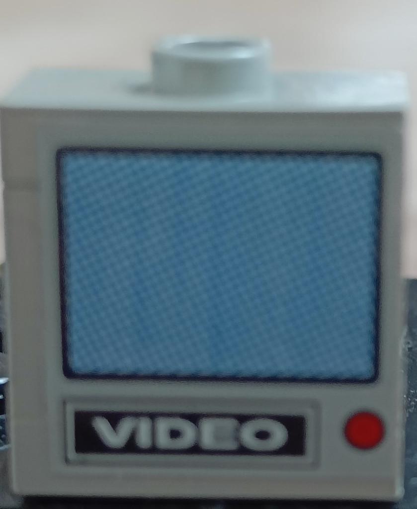 Lego Stickered Assembly 2 x 2 x 1 2/3 with White 'VIDEO',Red, Gebruikt, Overige thema's, Lego, Ophalen of Verzenden