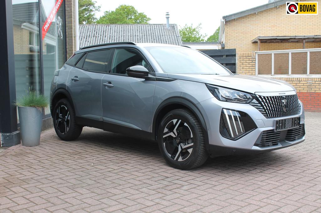 Peugeot 2008 1.2 PureTech 100 Allure, Voorwielaandrijving, Gebruikt, Bedrijf, Handgeschakeld