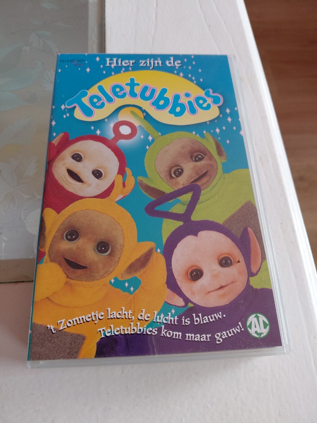 Hier zijn de Teletubbies videoband., Cd's en Dvd's, VHS | Kinderen en Jeugd, Alle leeftijden, Ophalen of Verzenden, Gebruikt, Poppen of Stop-motion