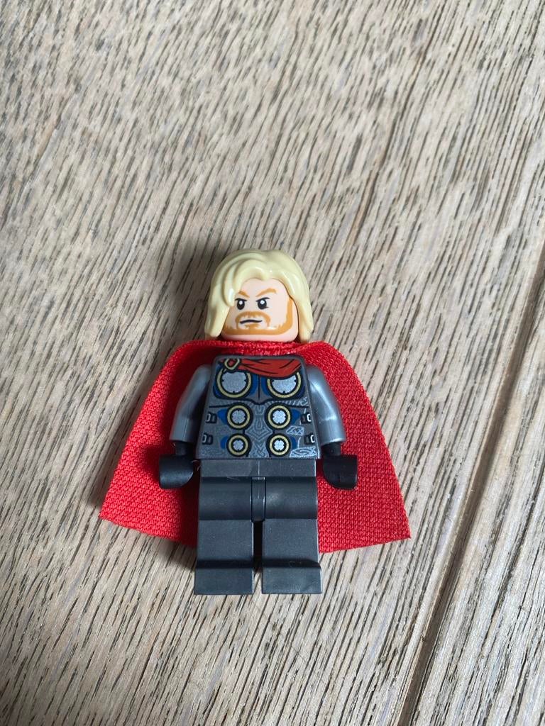 Thor figuur met cape!!!, Ophalen of Verzenden, Nieuw