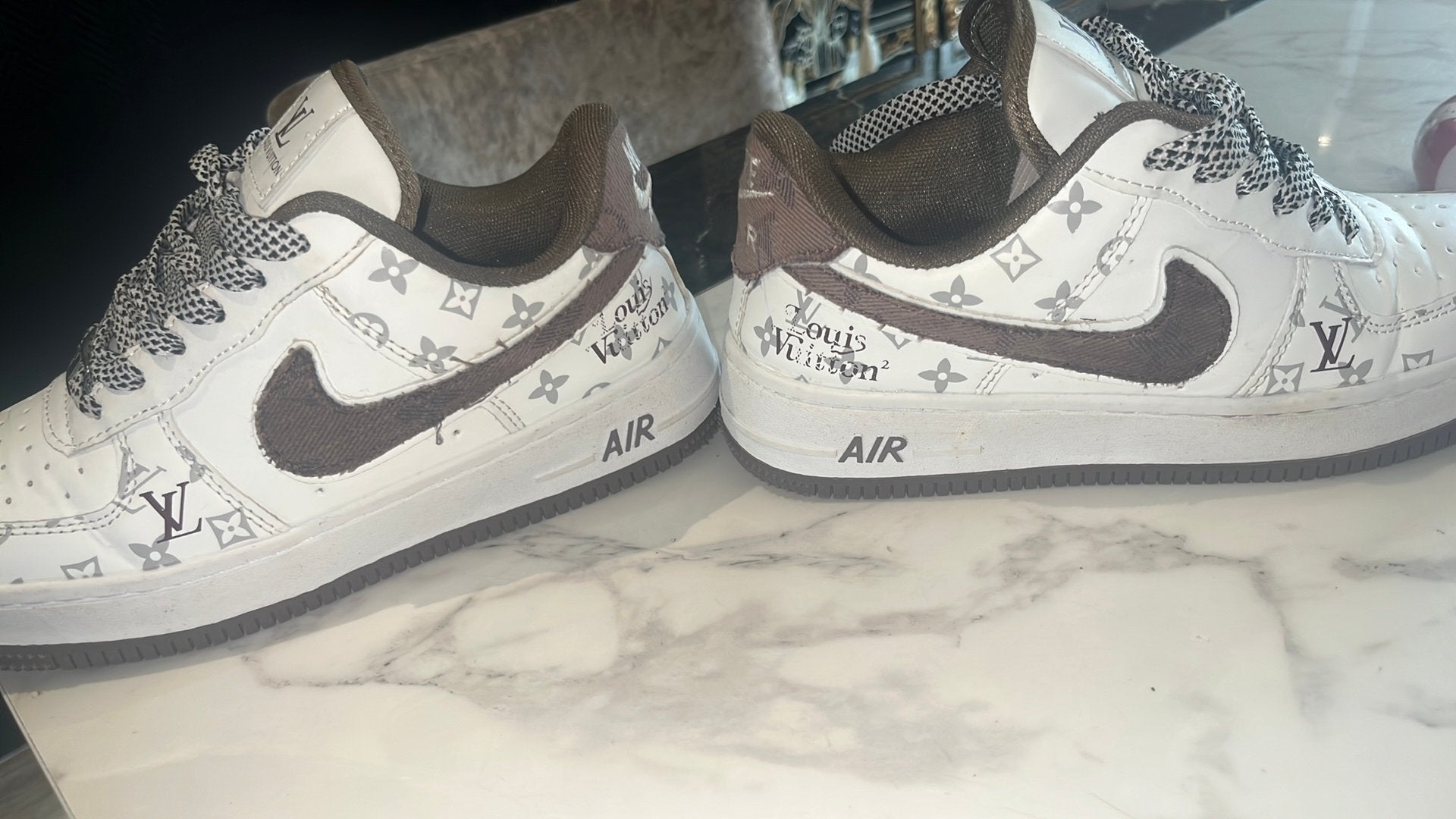 Louis Vuitton airforce/schoenen, Ophalen of Verzenden, Zo goed als nieuw