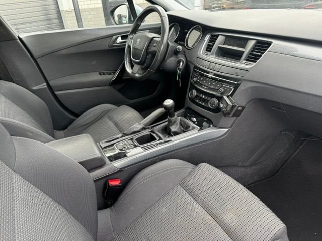 Peugeot 508 SW 1.6 e-HDi Acces Airco/ECC,Panoramadak,Cruisec, Voorwielaandrijving, Stof, Gebruikt, Zwart